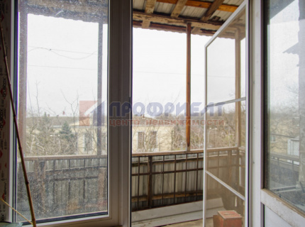 Продам студия квартиру