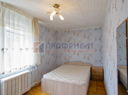 Продам трехкомнатную квартиру