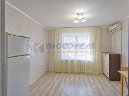 Продам студия квартиру