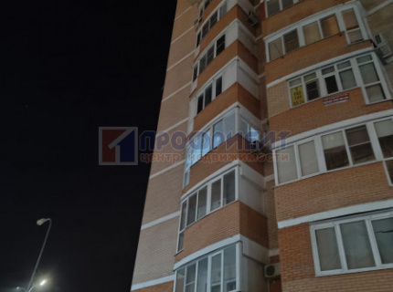 Продам трехкомнатную квартиру